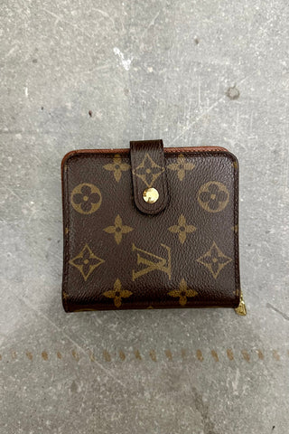Louis Vuitton luggage tag keychain – Fox + Wit Boutique