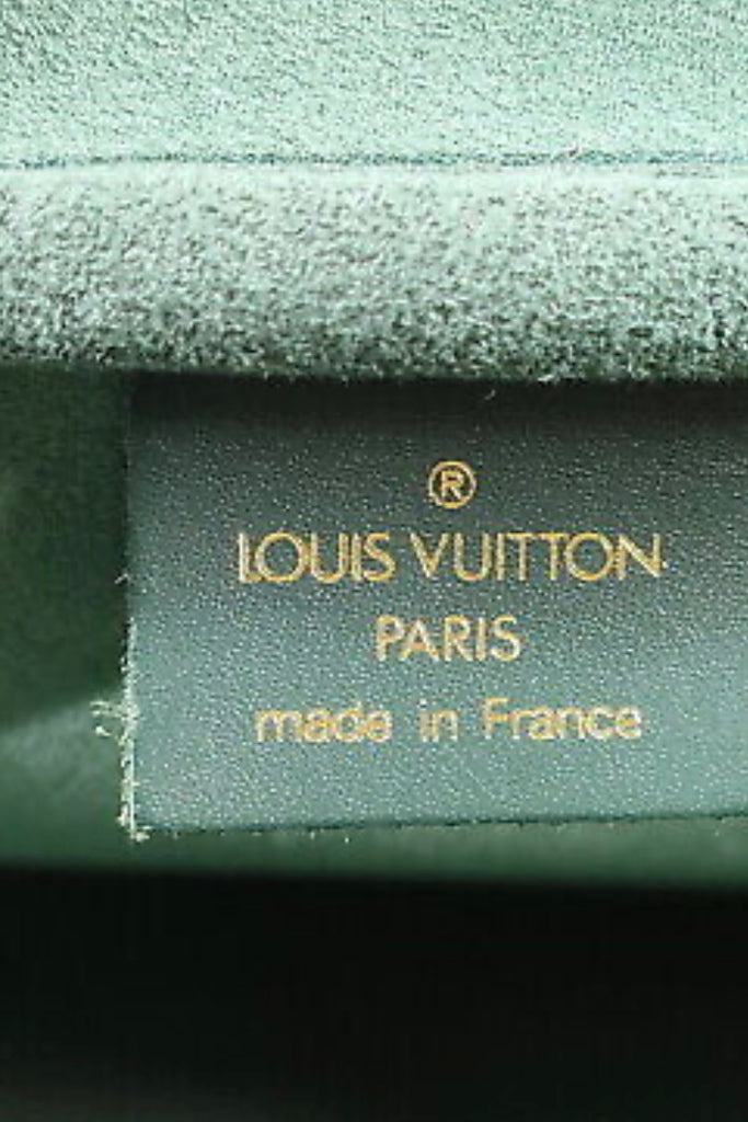 Louis Vuitton Green Taiga Leather Kendall PM with Strap 10lv1108